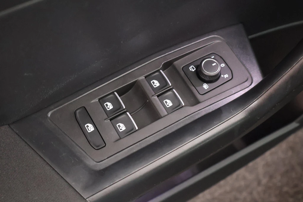 Volkswagen T-Roc – foto 13