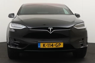 Tesla Model X – thumbnail 6