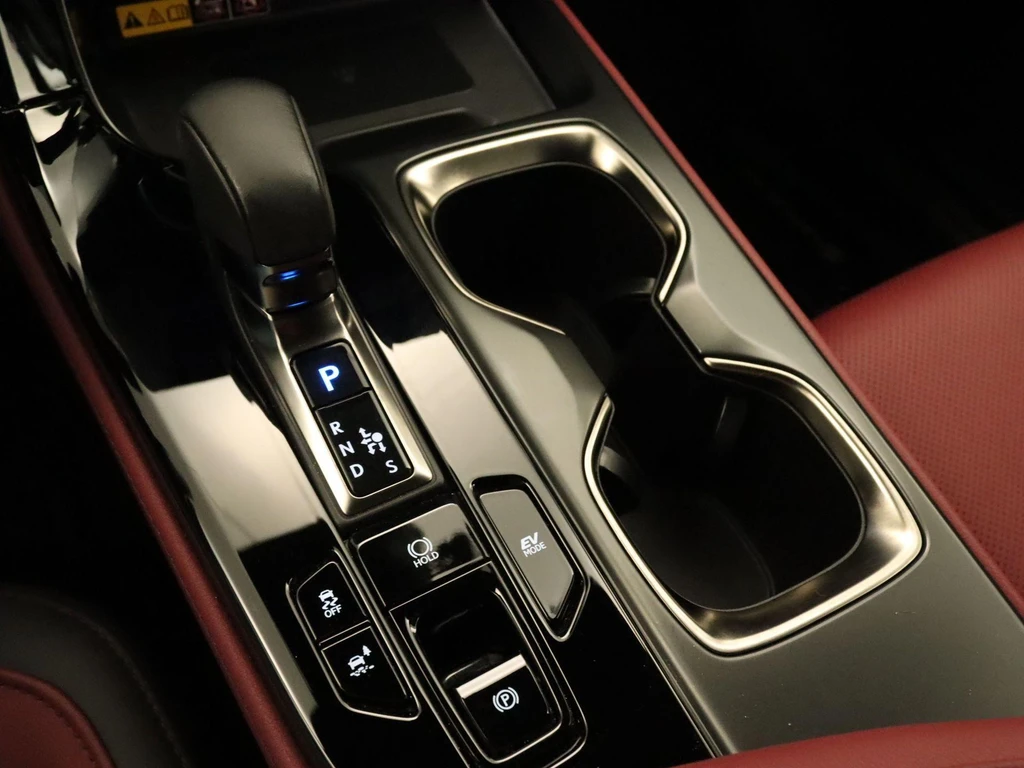 Lexus NX – foto 31