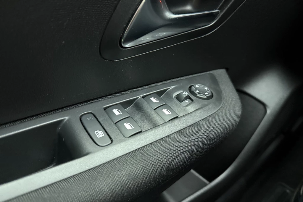 Peugeot 208 – foto 15