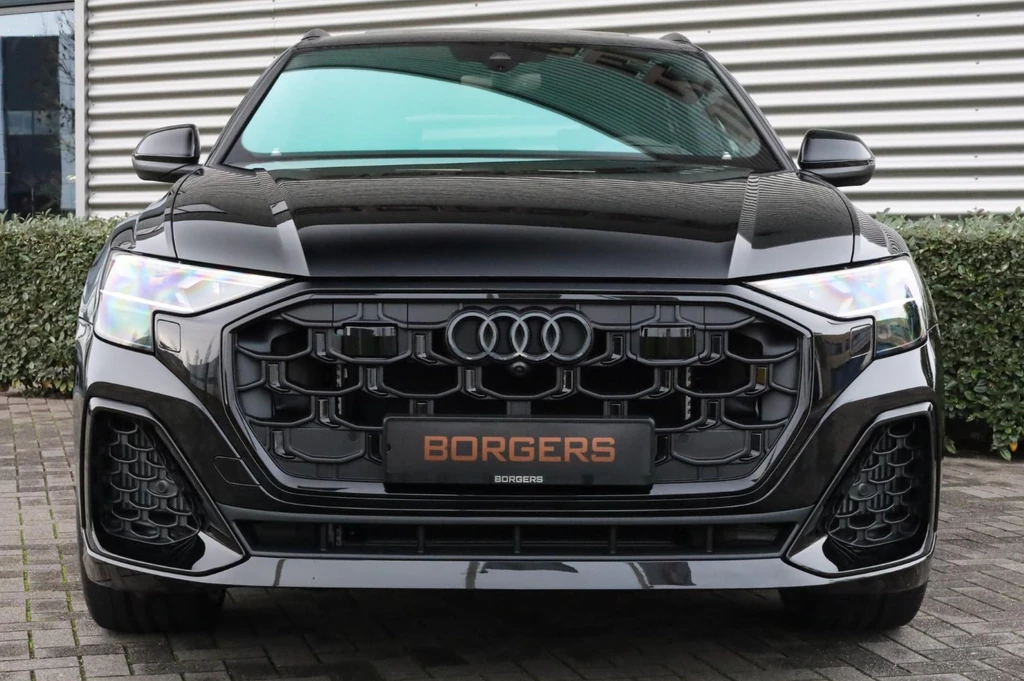 Audi Q8 – foto 12