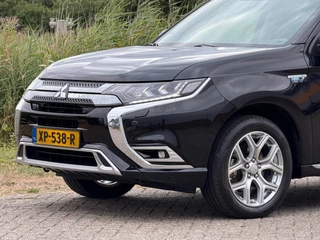 Mitsubishi Outlander – thumbnail 3