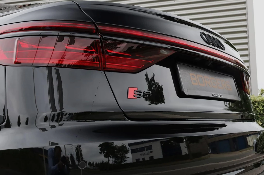 Audi S8 – foto 16
