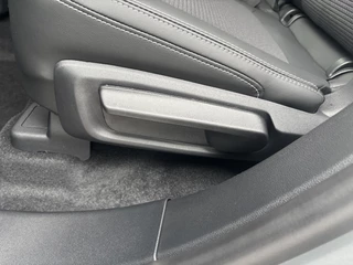 Ford Kuga – thumbnail 28