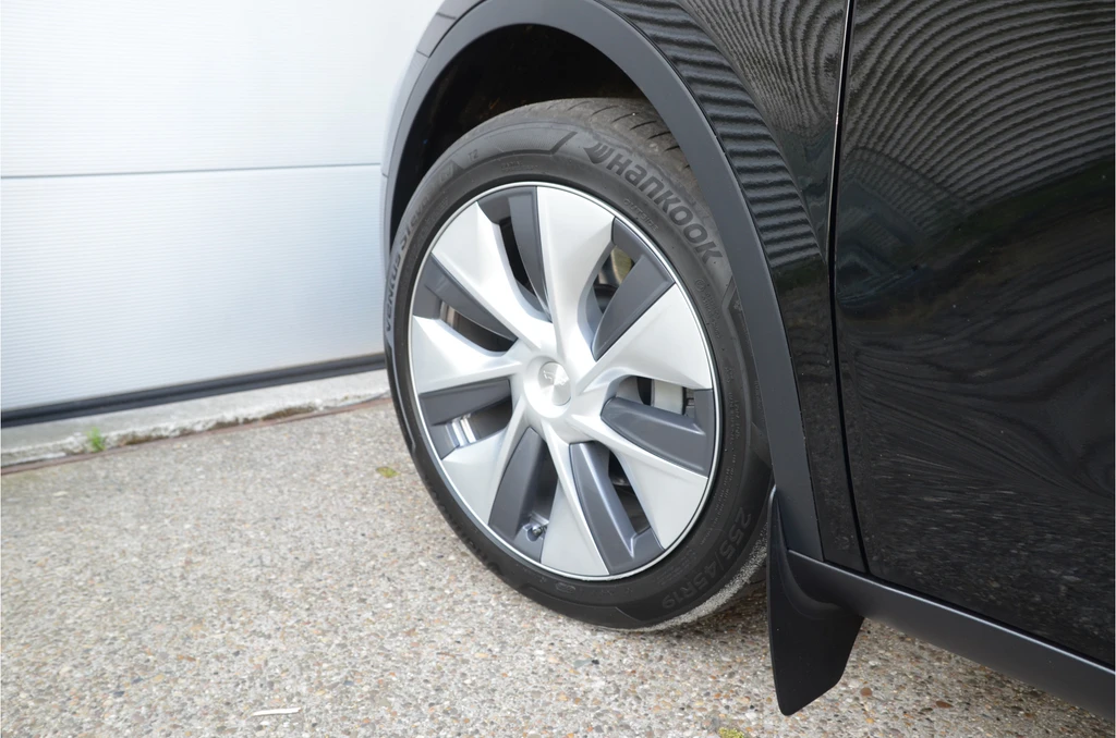 Tesla Model Y – foto 10