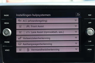 Volkswagen T-Roc – thumbnail 24