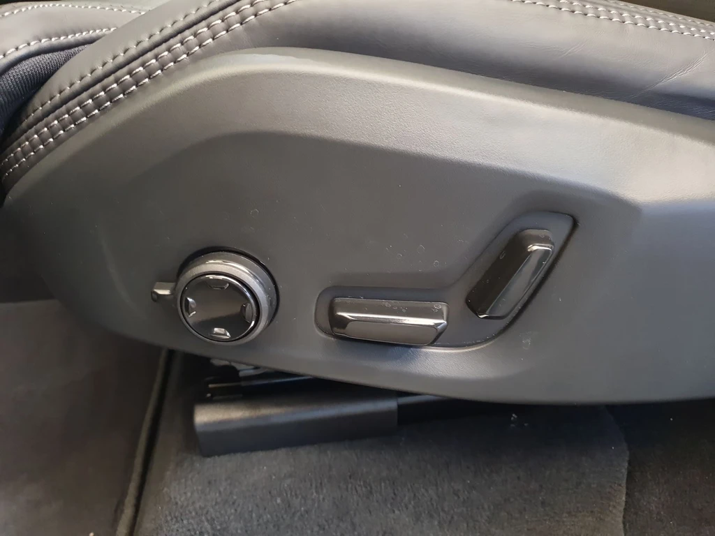 Volvo XC90 – foto 21