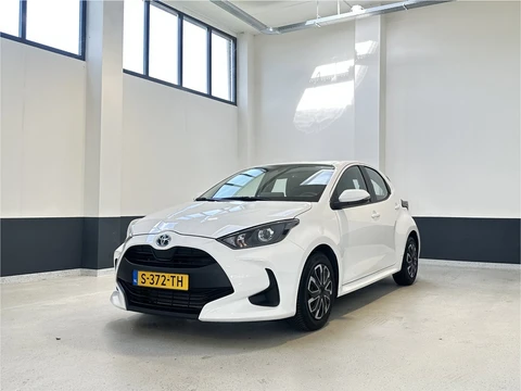 Toyota Yaris 1.5 Hybrid Active | Camera | Carplay/ Android Auto| NL | 1 EIg|