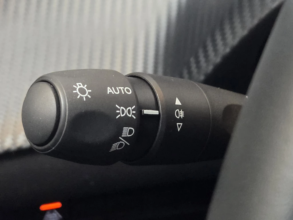 Peugeot 208 – foto 28
