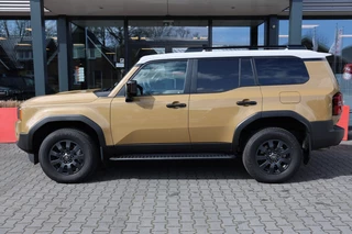 Toyota Land Cruiser – thumbnail 2