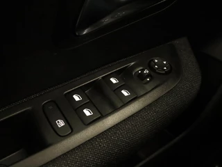 Peugeot 208 – thumbnail 17