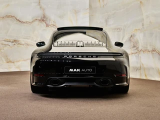 Porsche 911 – thumbnail 8