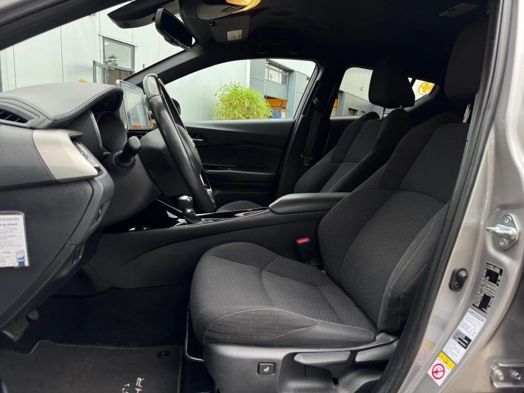 Toyota C-HR – foto 18