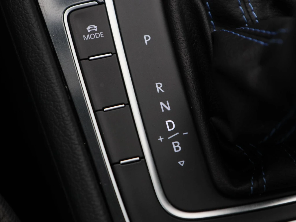 Volkswagen e-Golf – foto 28
