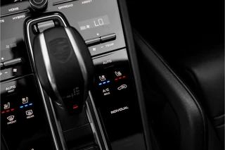 Porsche Cayenne – thumbnail 33