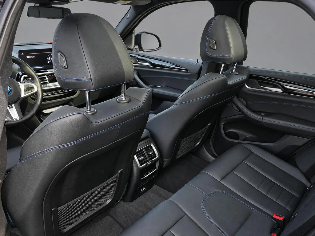 BMW iX3 – foto 21