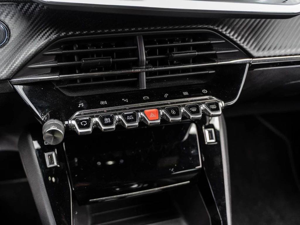 Peugeot 208 – foto 29
