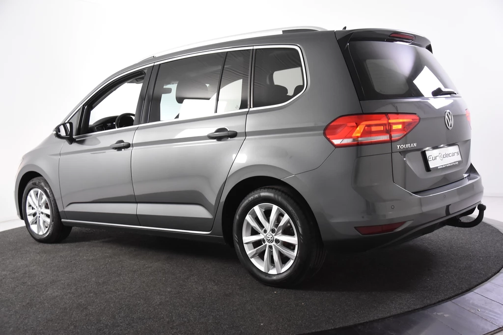 Volkswagen Touran – foto 9