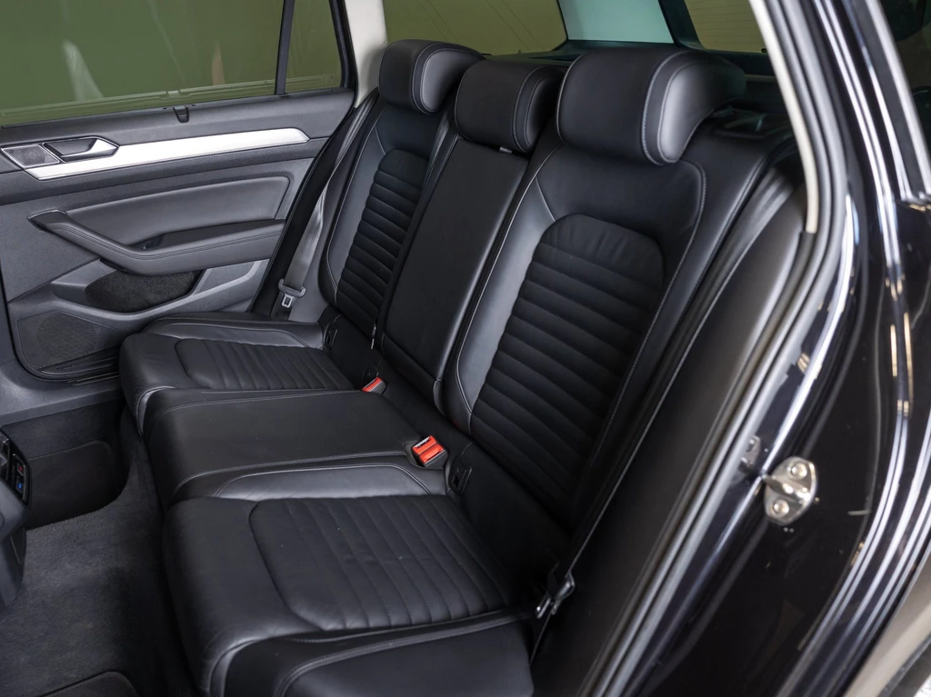 Volkswagen Passat – foto 12