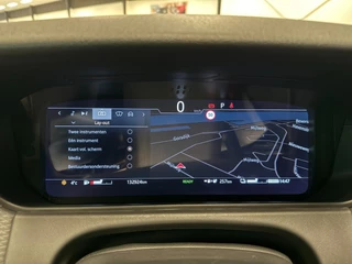 Land Rover Range Rover Velar – thumbnail 36