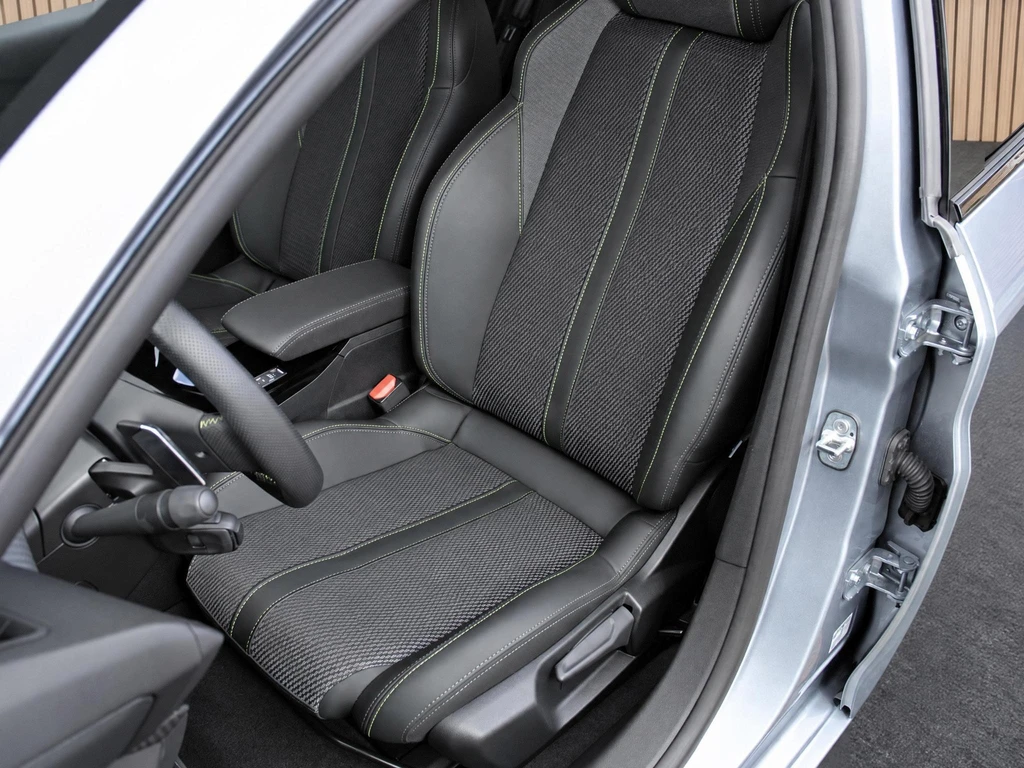 Peugeot 208 – foto 15