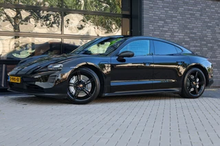 Porsche Taycan – thumbnail 3