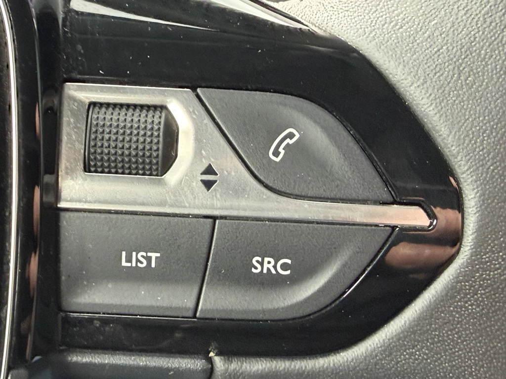 Peugeot 208 – foto 22