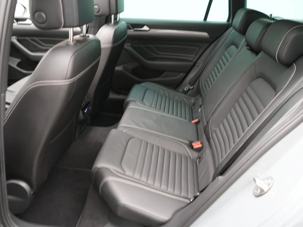 Volkswagen Passat – foto 53