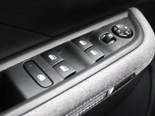 Opel Frontera – thumbnail 30