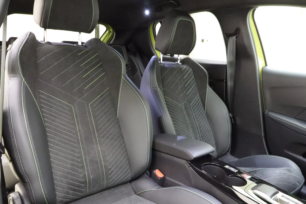 Peugeot e-208 – foto 13