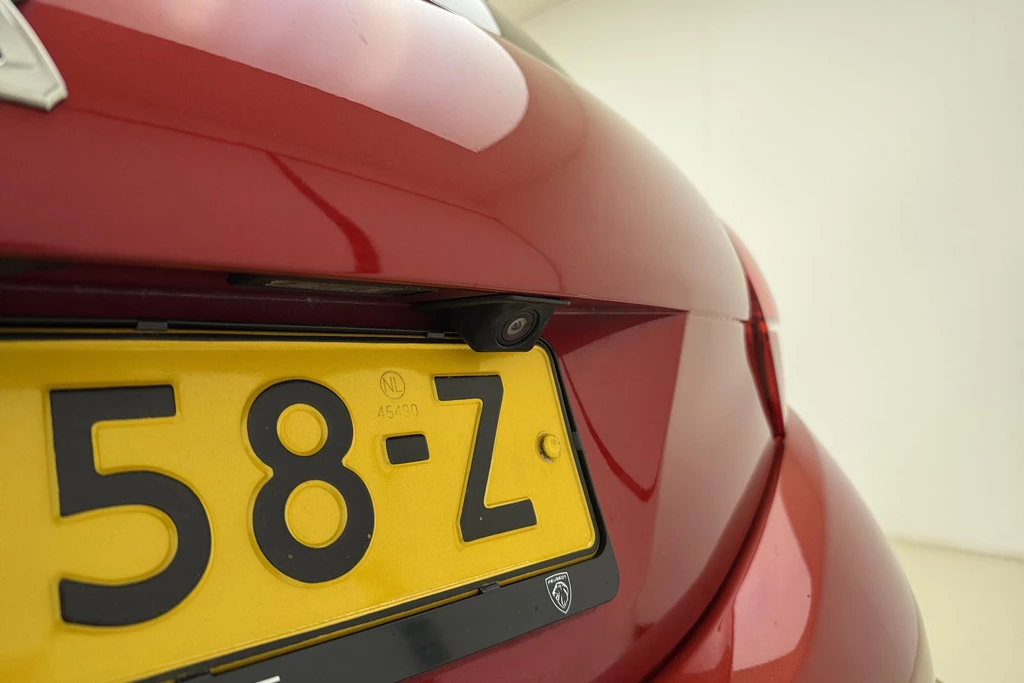 Peugeot 208 – foto 12