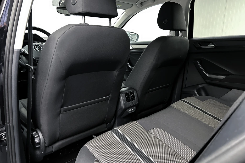 Volkswagen T-Roc – foto 18