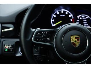 Porsche Cayenne – thumbnail 26