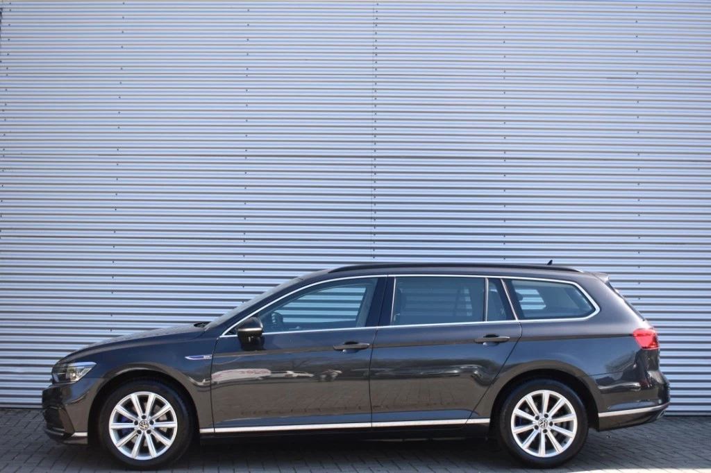 Volkswagen Passat – foto 2