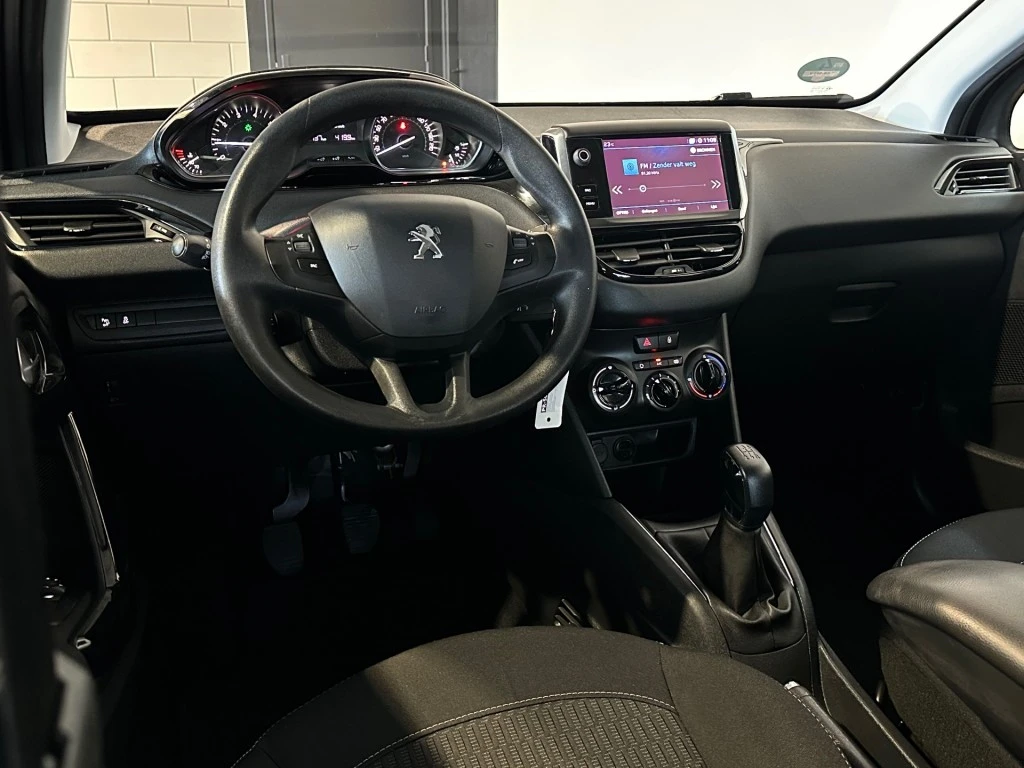 Peugeot 208 – foto 16