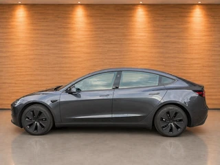 Tesla Model 3 – thumbnail 2