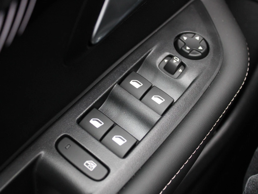 Peugeot 208 – foto 26