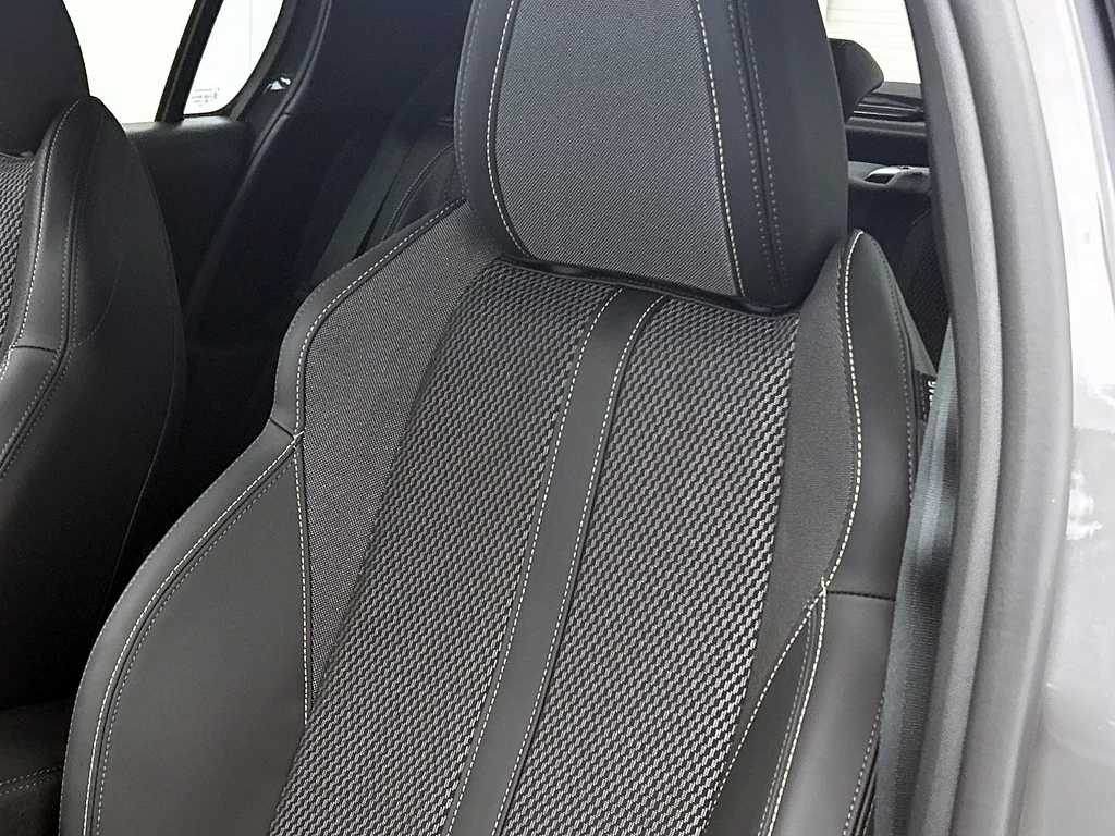 Peugeot 208 – foto 13