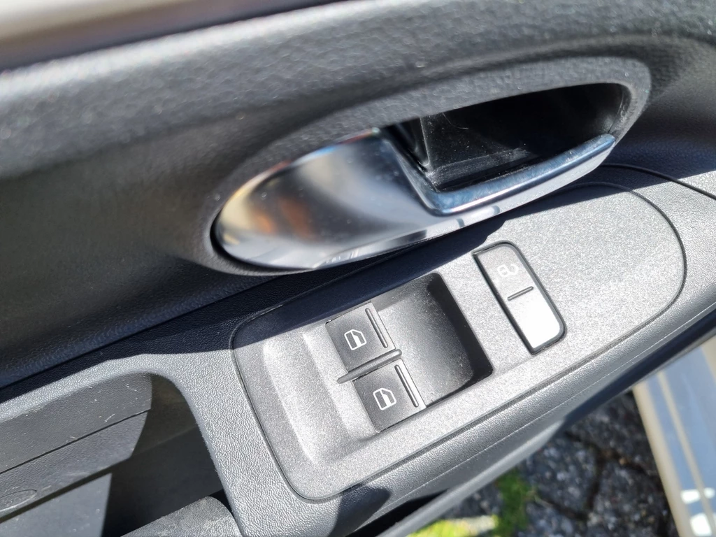 Volkswagen up! – foto 21