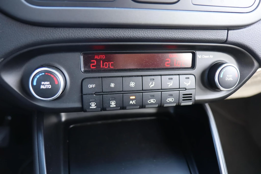Kia Carens – foto 30