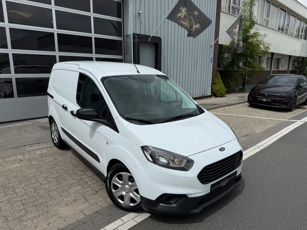Ford Transit Courier – foto 18