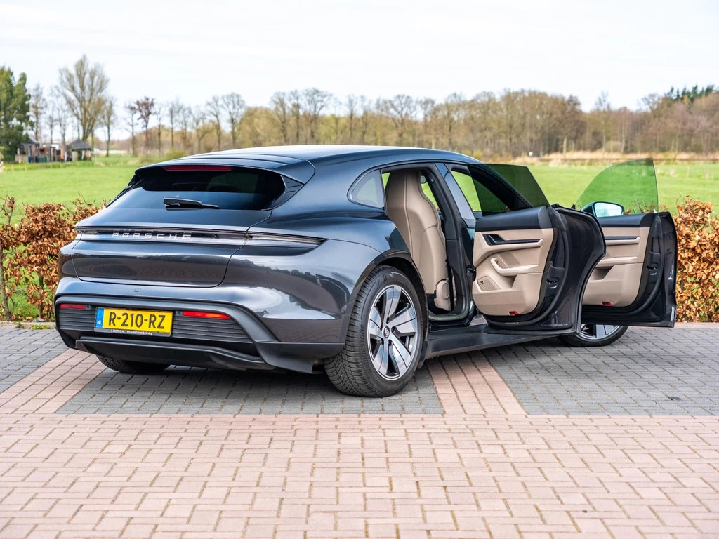 Porsche Taycan – foto 13
