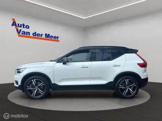 Volvo XC40 – thumbnail 2