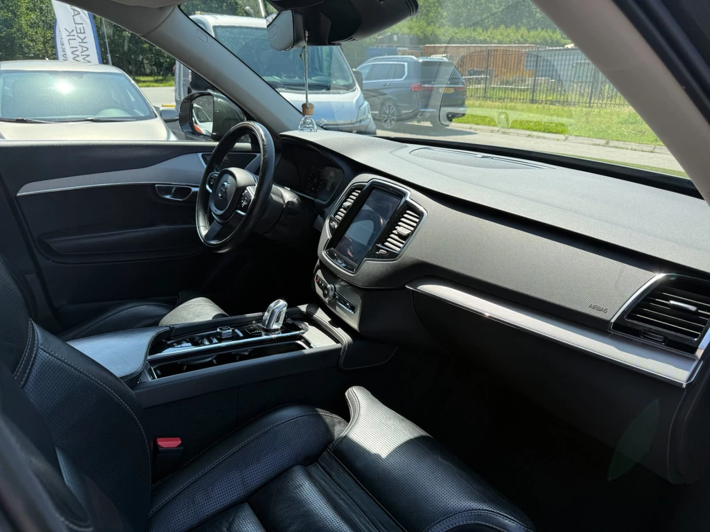 Volvo XC90 – foto 24