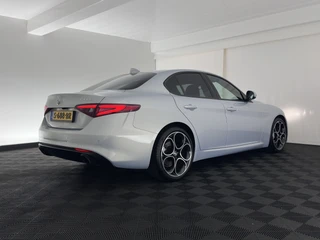 Alfa Romeo Giulia – thumbnail 4