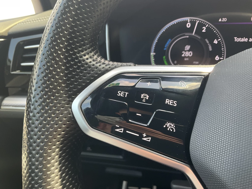 Volkswagen Touareg – foto 16