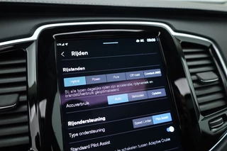 Volvo XC90 – thumbnail 33