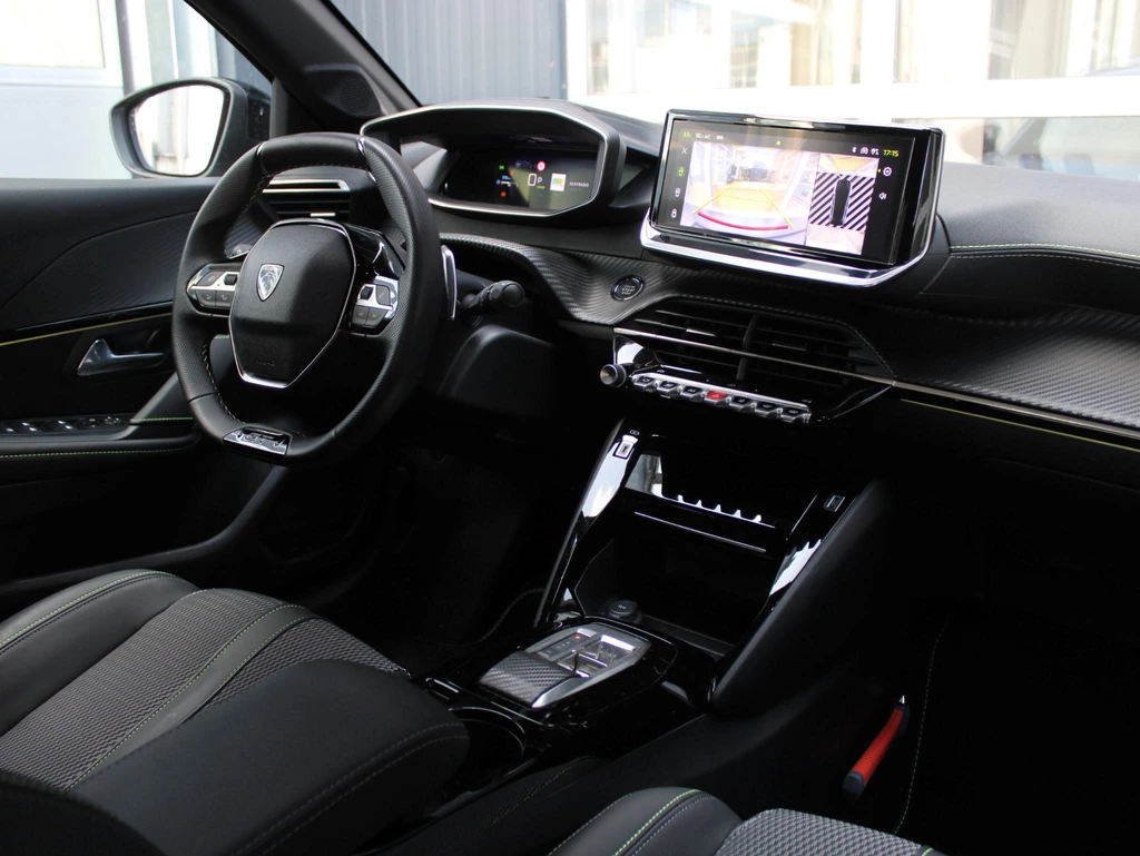 Peugeot 208 – foto 8