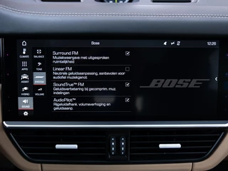 Porsche Cayenne – thumbnail 98