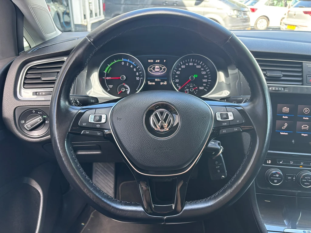Volkswagen e-Golf – foto 18